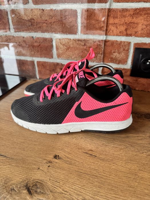 Nike Flex Experience 5