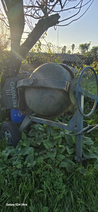 Batoneira a gasolina