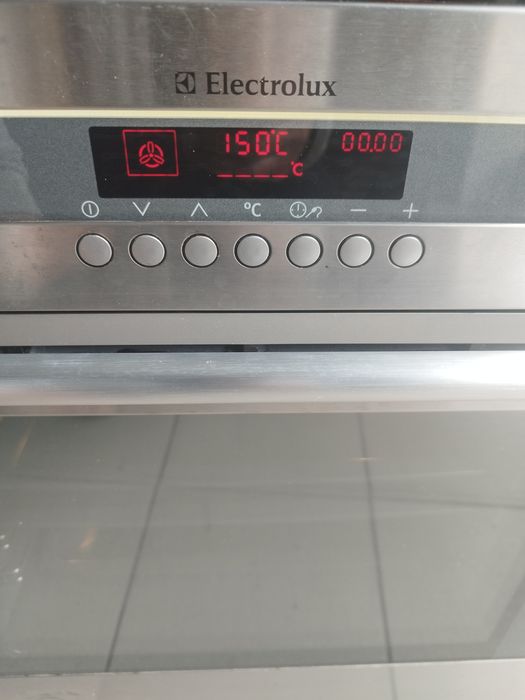 Piekarnik do zabudowy Elektrolux