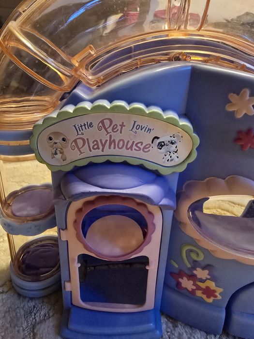Little Pet 4 figurki plus domek Lovin Playhause