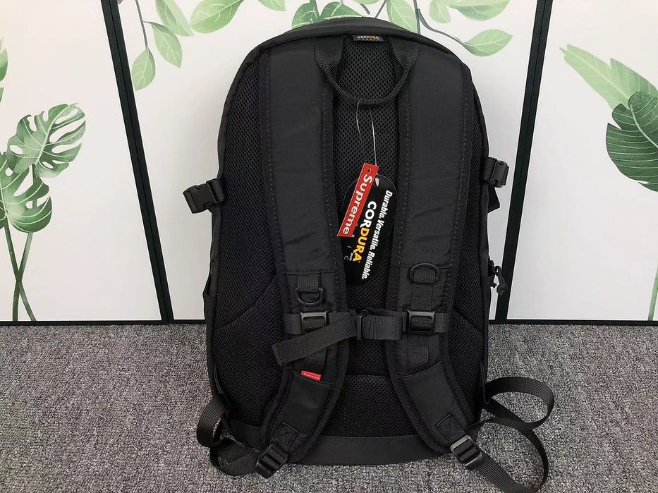 Mochila Supreme nova preta