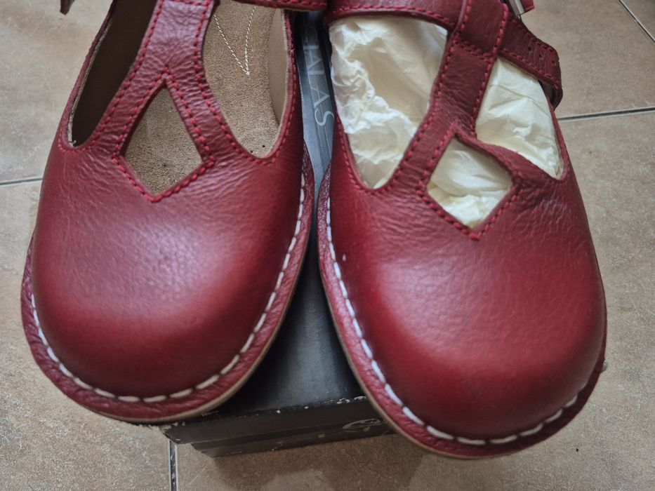 Туфли, сандалии, балетки кожаные  Clarks красные