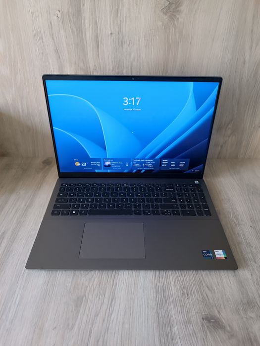 Ноутбук Dell Vostro i7 1260P 16 по 4.7Ghz 16GB SSD 512GB Iris XE WUXGA