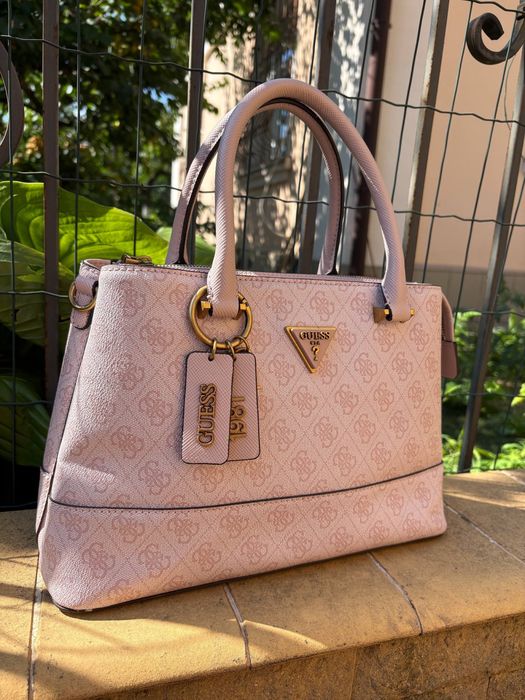 Оригінальна сумка Guess