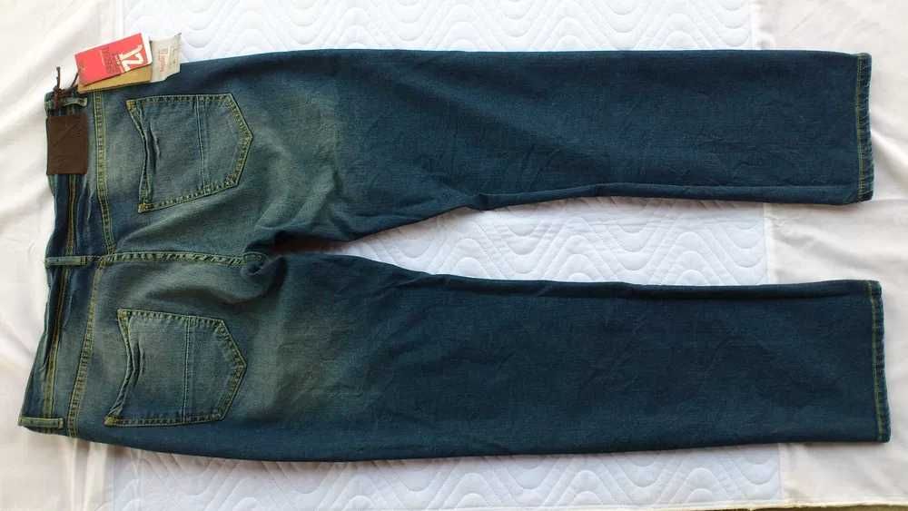 Джинсы ZARA Jеans,Испания.НОВЫЕ с витрины,р.46.ТёмноСиние С этикетками