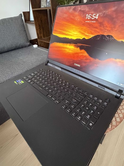 ASUS ROG Strix SCAR 18 | RTX 4090 | i9 | 32 GB | 2 TB | gwarancja producenta