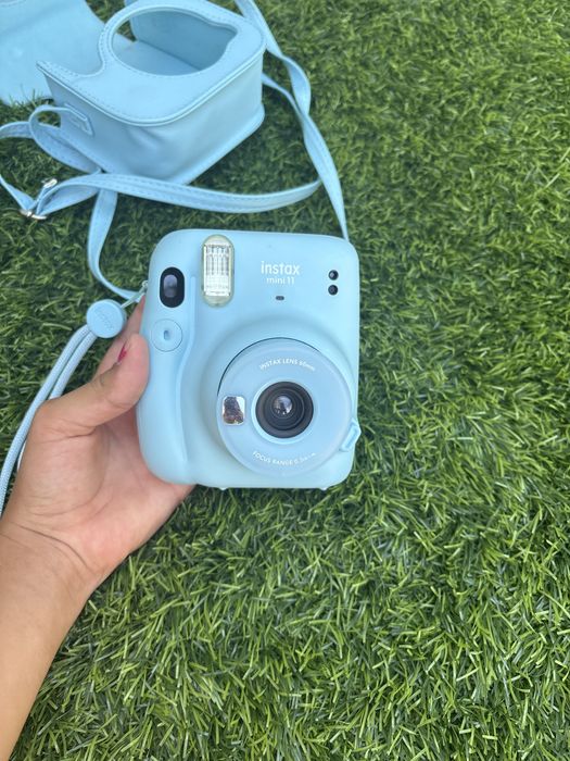 Vendo polaroid instax azul com bolsa mas sem cargas