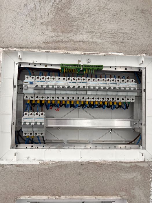Eletricista | Instalações Elétricas e Manutenção Residencial