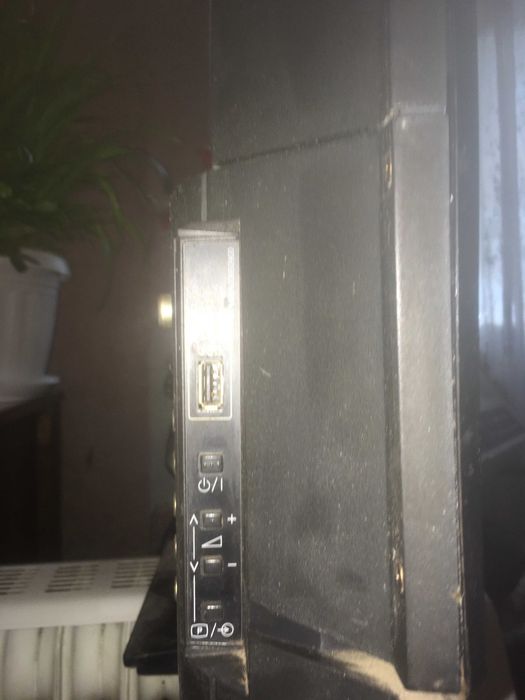 Телевизор Toshiba 32PB200E 32 дюйма, ультралегкий, ультратонкий, HD LED, мультисистемный, для сети 110-240 вольт