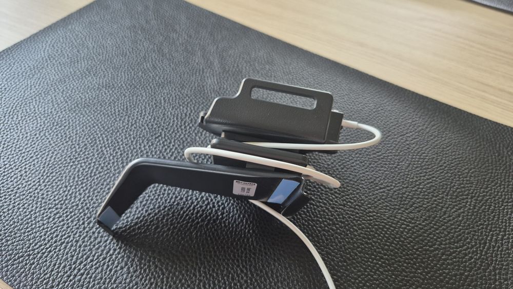 Nowy uchwyt do telefonu  do Mercedesa  Sprintera