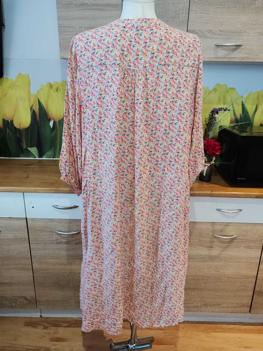 Piękna wygodna sukienka midi Ofelia rozmiar ok 46/48 wiskoza