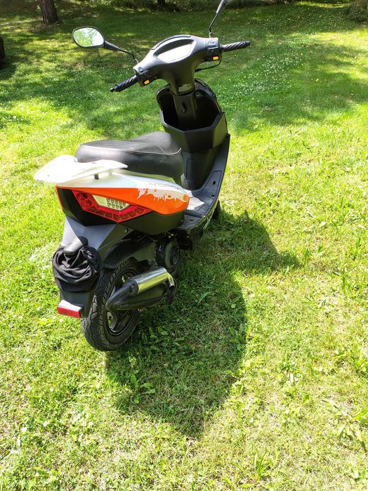 Sprzedam skuter 50cm 4T ZIPP