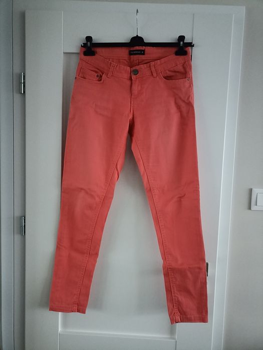 Koralowe spodnie Terranova M/38
