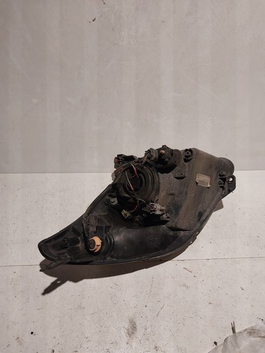 Suzuki swift mk6 mkVI mk 6 VI 3 prawa lampa przednia reflektor prawy