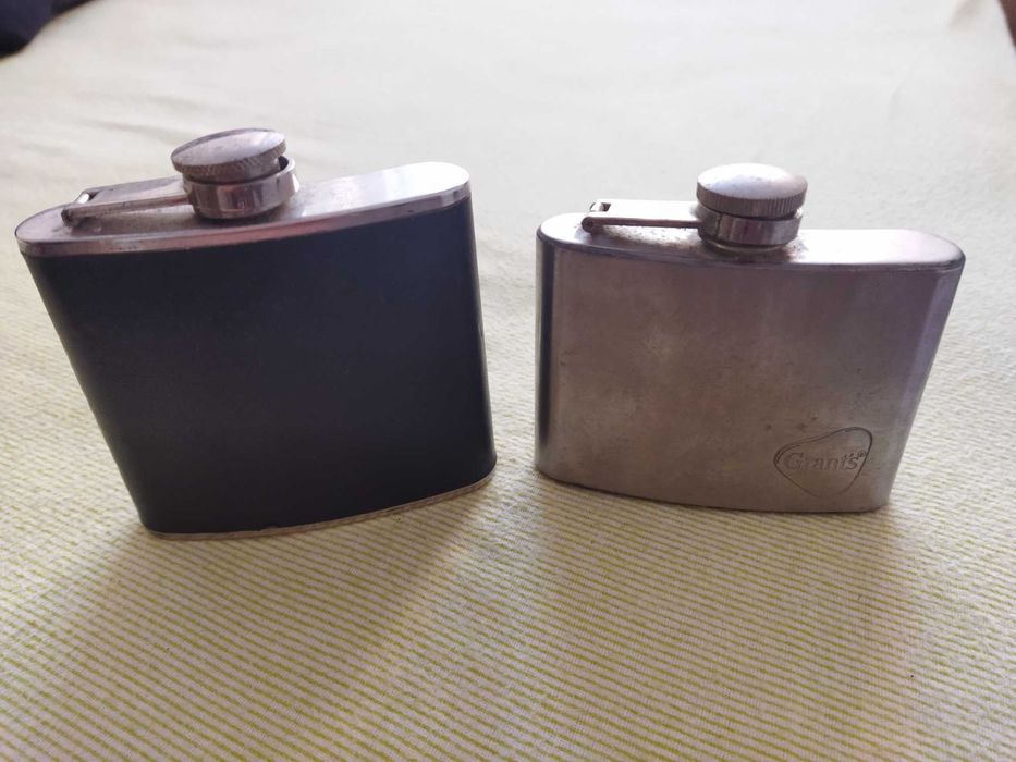 Whiskey flask64862621505539120