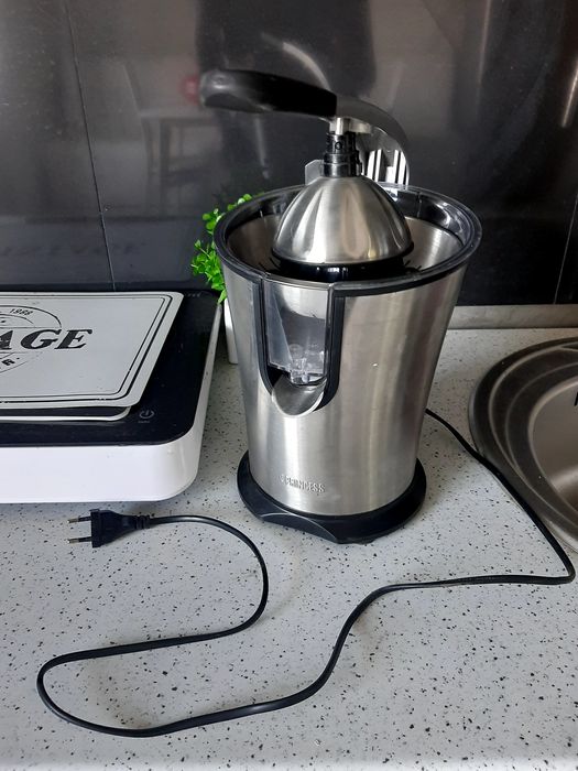 Соковыжималка Princess для отжима сока из фруктов с апельсинов лимонов