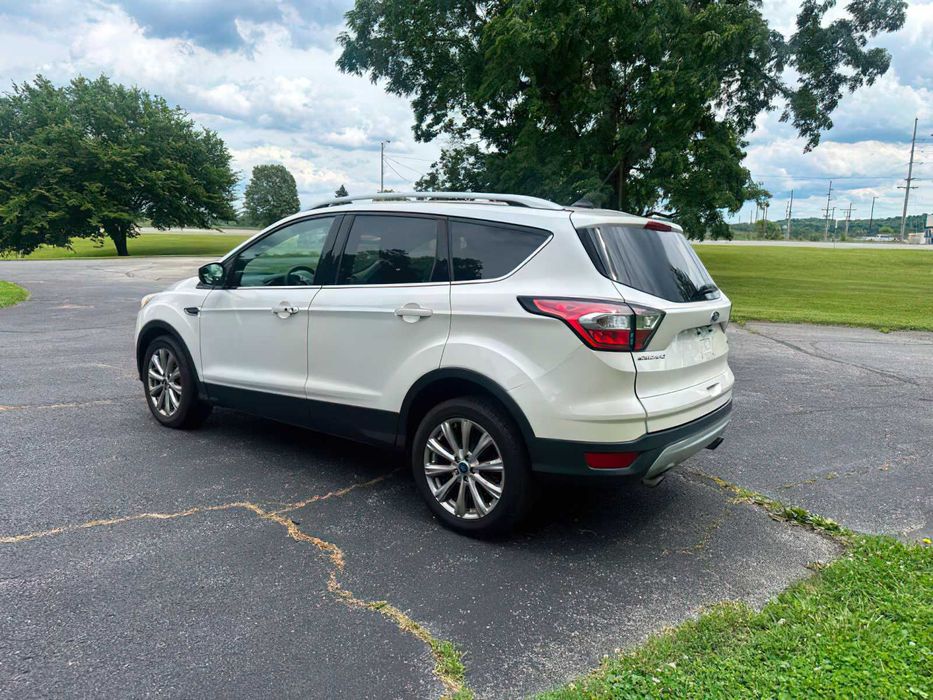 Ford Escape Titanium      2018