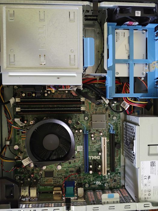 Компьютер DELL SFF i5-2500 /SSD 180Gb/ 12 GB + монитор