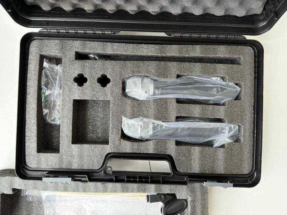 Mikser cyfrowy Behringer X AIR XR12 oraz akcesoria, 2 mikrofony bezprzewodowe