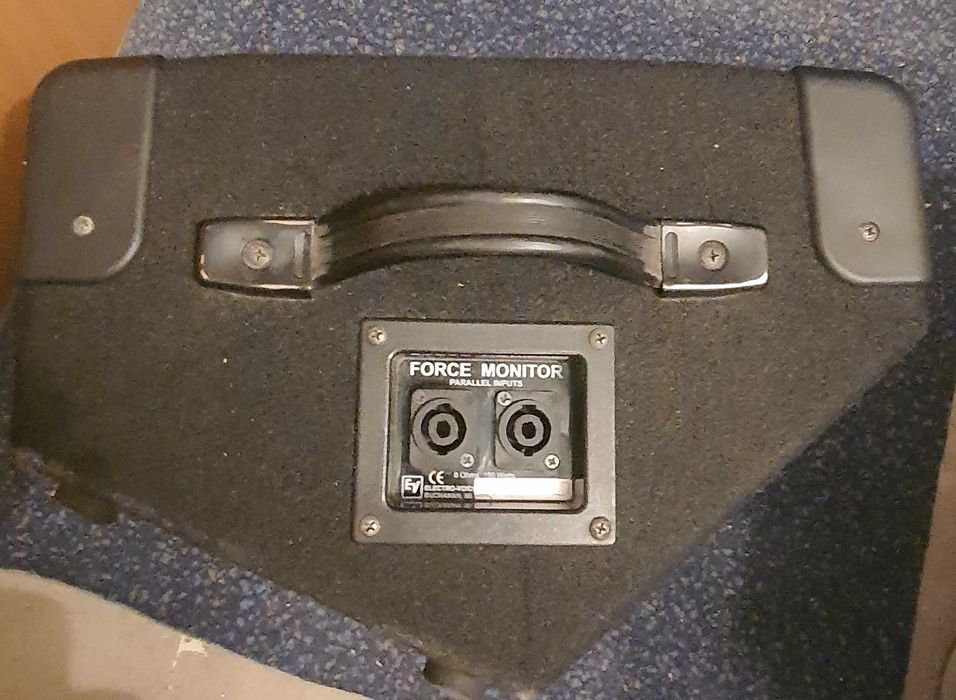 Kolumny EV Force z końcówką EV Q44