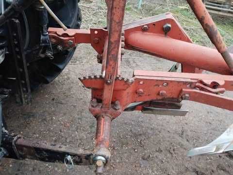 Плуг KVERNELAND трьохкорпусний