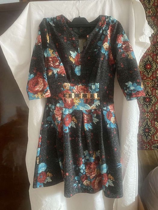 Продам намядне плаття