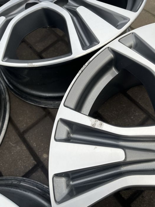 Felgi 17 Aluminiowe Toyota 5x114.3 Oryginalne
