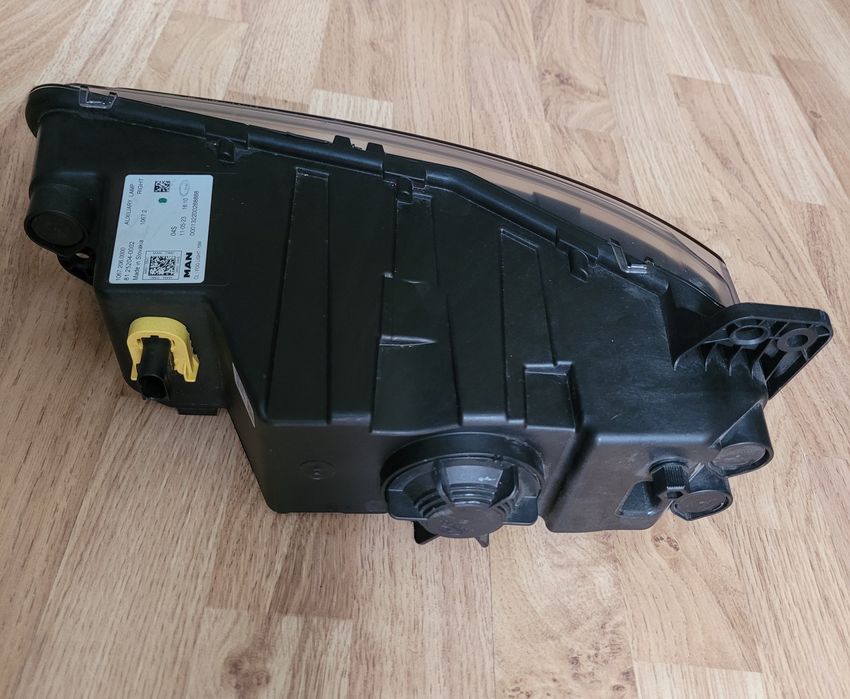 MAN halogen pezeciwmgielny prawy lampa oryginał