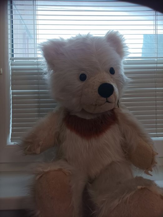 Медведь соломенный (солома). Сделано в ГДР. Высота 60 см.
ноги,руки,го