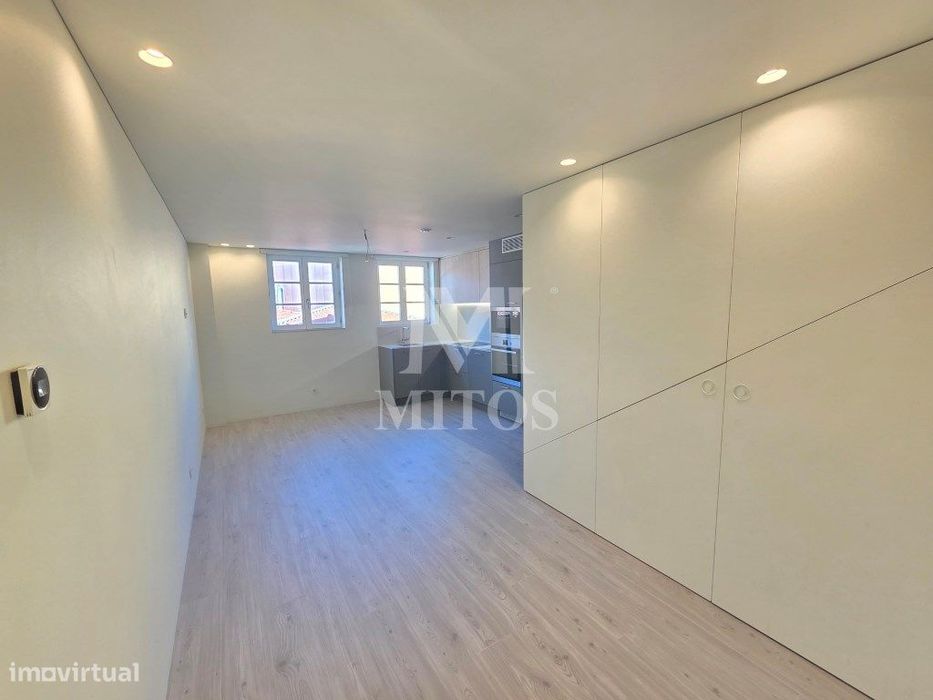 Apartamento T2 Duplex para venda no centro de Viana do Castelo
