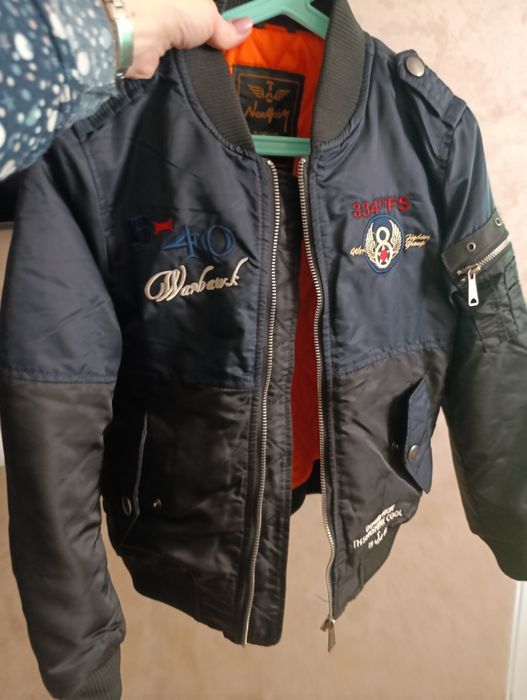 Продам куртку весна