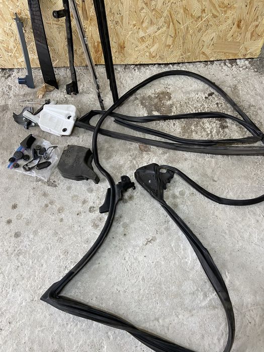 Остатки двери передней правой Lexus NX 2015 - 2021