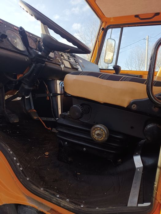 Mercedes UNIMOG 1000