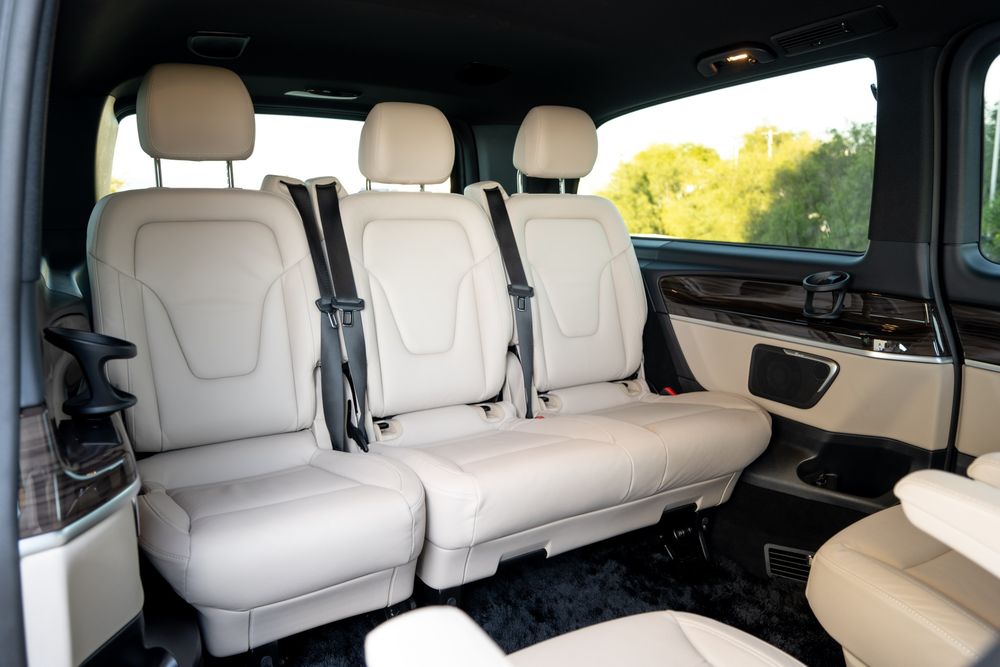 Vendo Mercedes V Class com poucos Kms, zero acidentes.