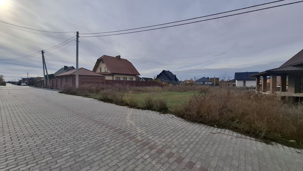 Земельна ділянка 10,8 сотих