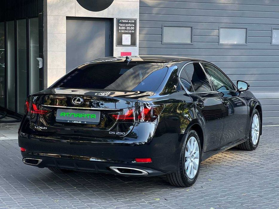 Lexus GS Офіціал 2013