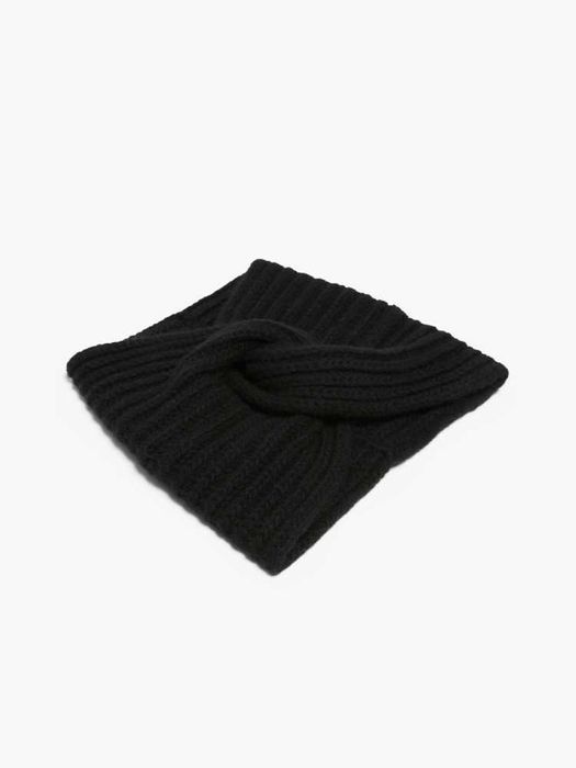 Капелюх клош MAX MARA і Бірет NAF NAF