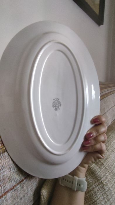 Vendo esta travessa de louça