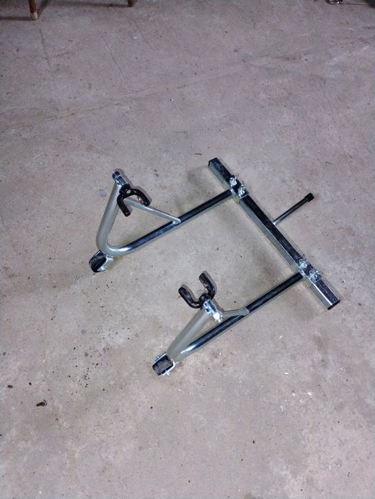 Stojak pod motocykl