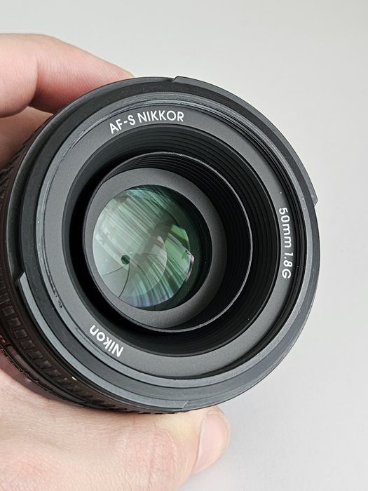■ほぼ新品■ AF-S NIKKOR 50mm f/1.8G Nikon AF-S NIKKOR 50mm f/1.8G フルサイズ対応