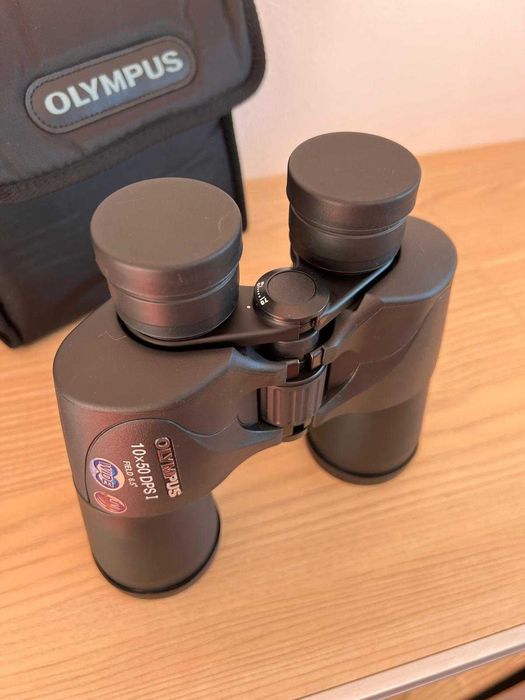 Binóculos 10x50 DPS I Olympus