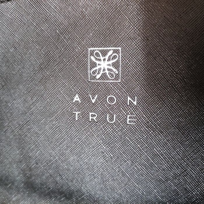 Косметичка Avon True, нова, з упаковкою