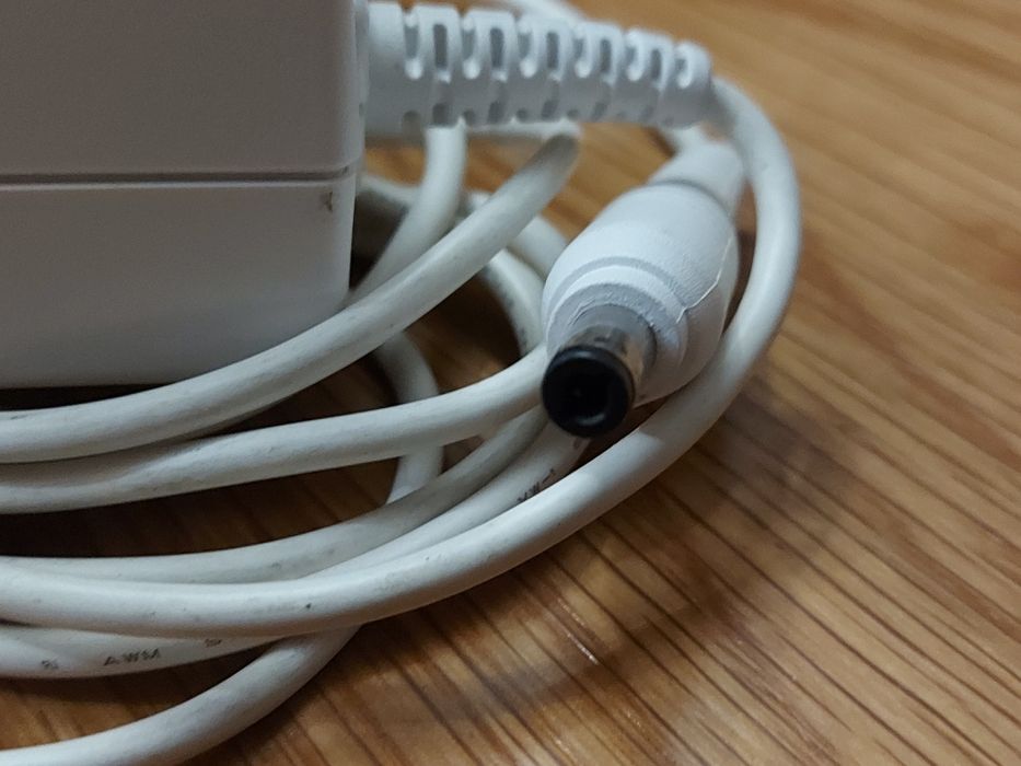 Tv philips Branca  para peças