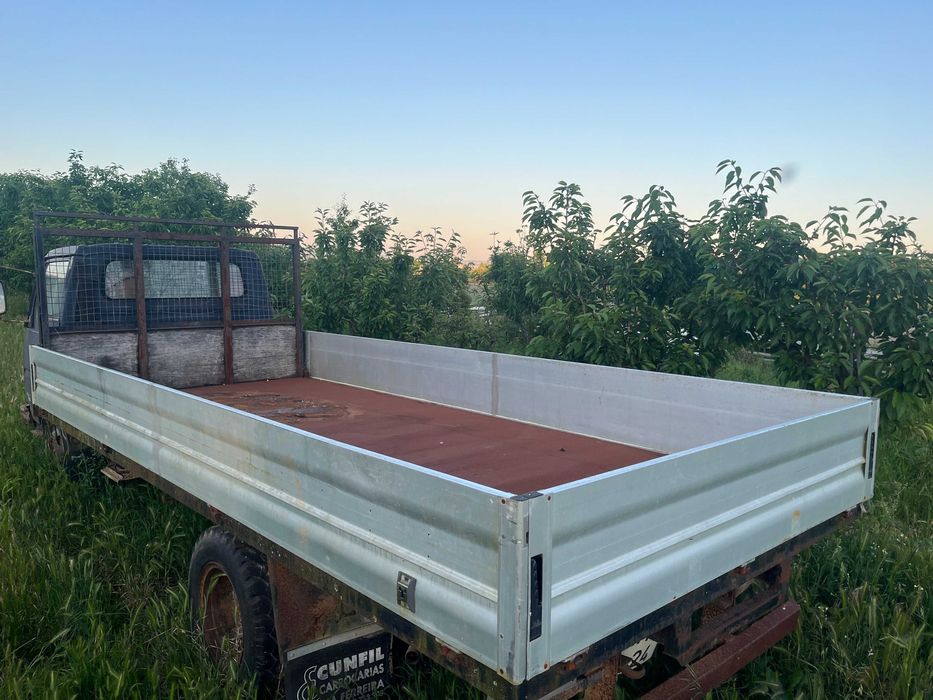 Caixa de carga - Carroçaria - Cabstar – Toyota Dina – Mitsubishi