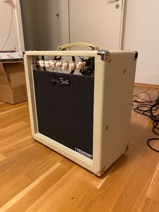 Harley Benton Tube15 Celestion - Combo Valvulado (Impecável)