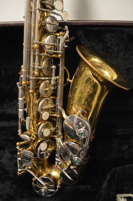 Vendo Sax Alto  Com Estojo