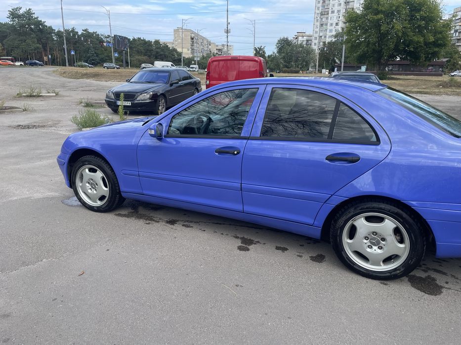 Продаю отличный мерс