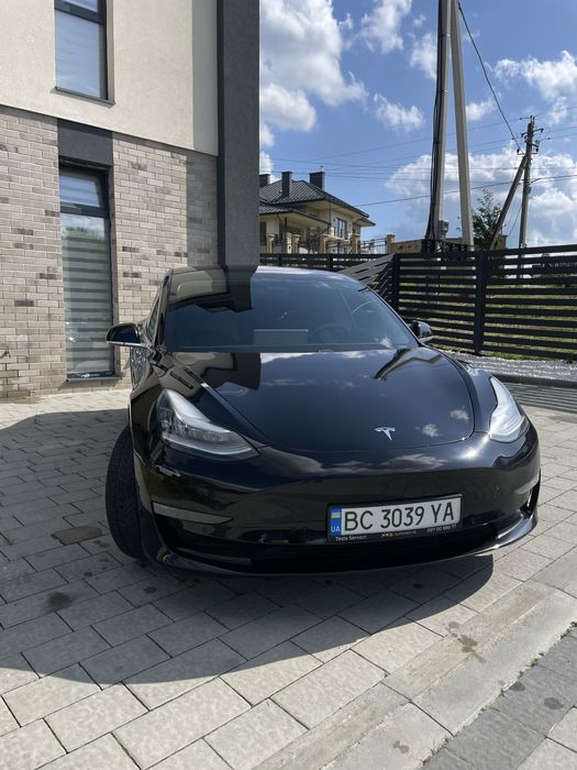 Tesla Model 3 Performence