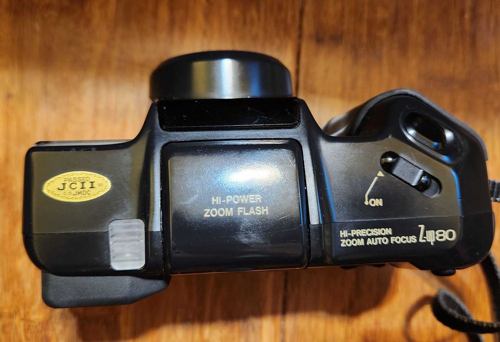 Aparat KONICA Z-UP 80 Super ZOOM 40-80mm