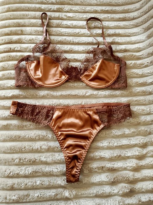 Komplet bielizny koronkowej